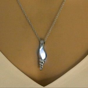 NEW Glow in the Dark Blue Conch Shell Pendant Necklace